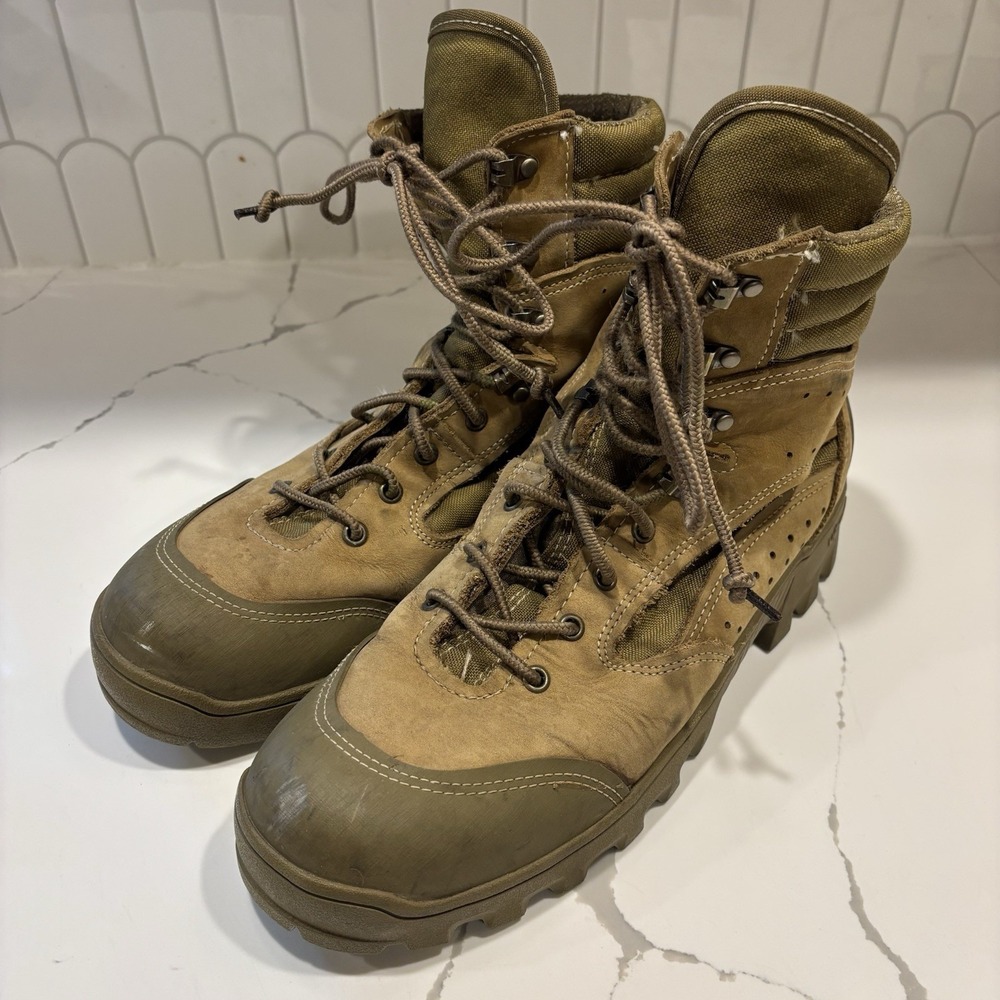 Bates USMC Combat Hiker Boots Men's 11 R Military Mountain Hiking Vibram E03612C